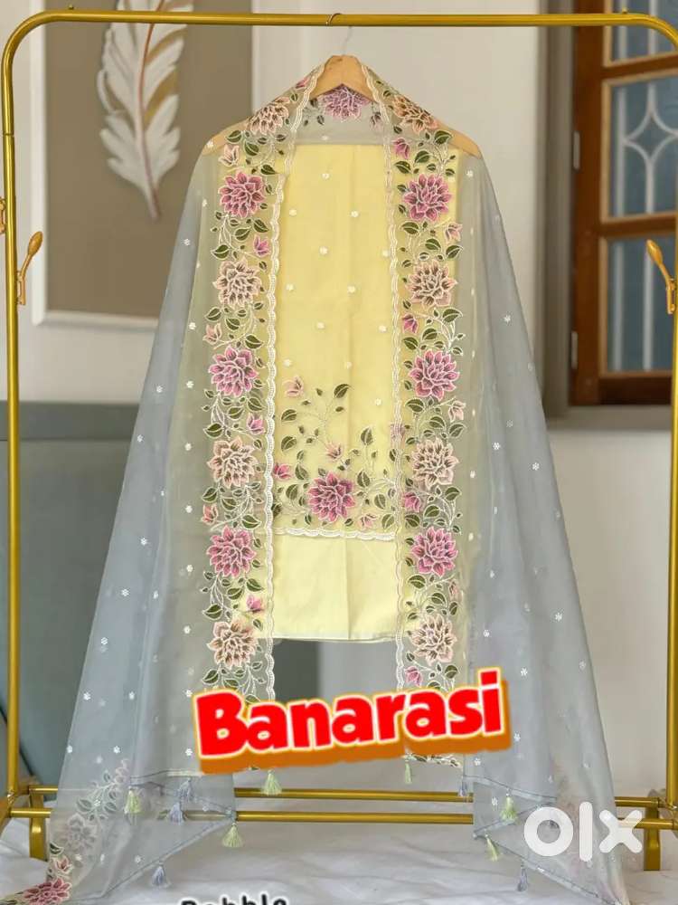 Banarasi sil Suit