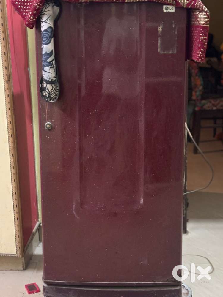 LG fridge 180 Litre