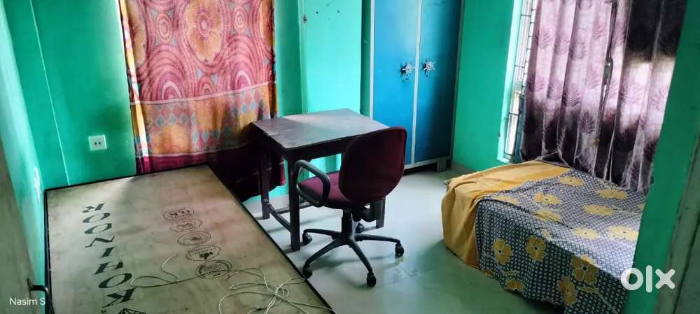 Boys PG AC & Non AC Newtown, Ecospace, TCS GP, DLF 2, UNITECH, Aliah U
