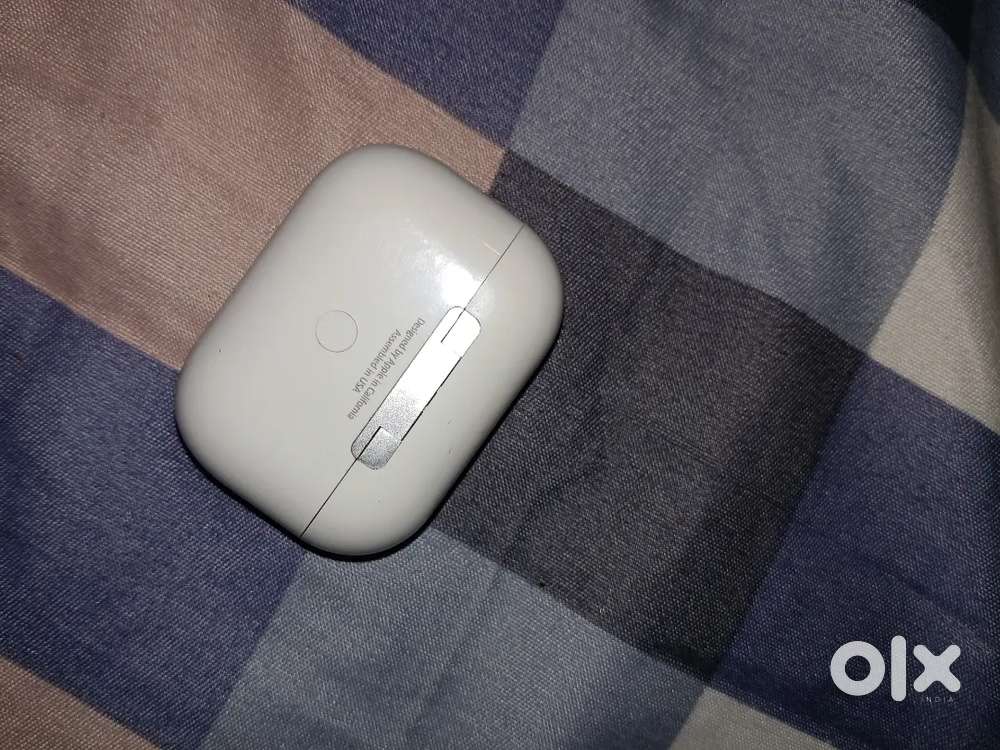 AirPods Pro (2nd generation) with MagSafe Case (USB-C)