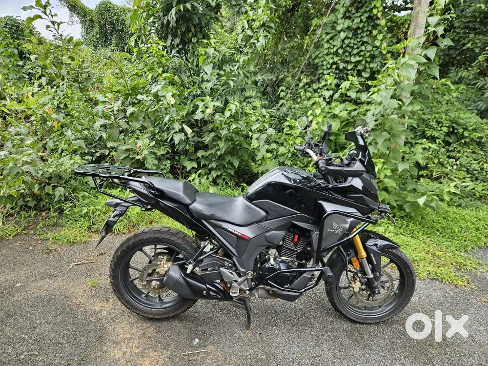 Honda CB200X (Mint condition)