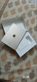Ipad air 2 16gb with original apple adaptor