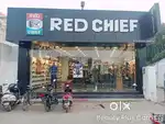 तत्काल आवश्यकता है @RED CHIEF शोरूम में लड़की और लड़को की
