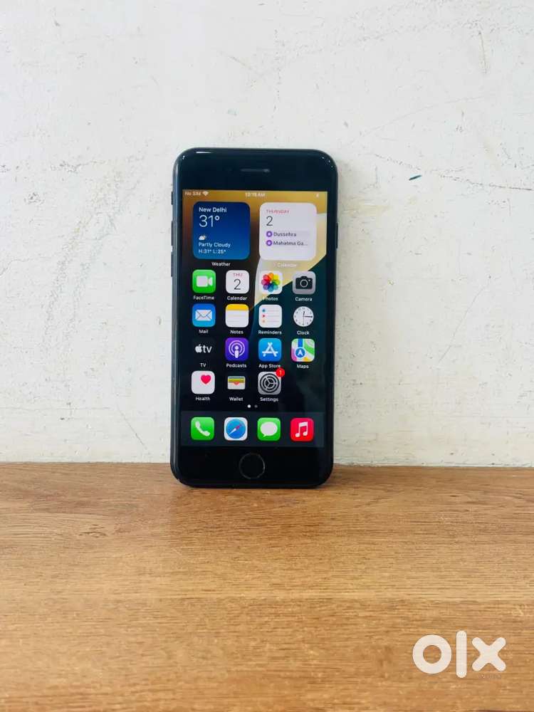 Iphone Se 2 128gb Good working condition.