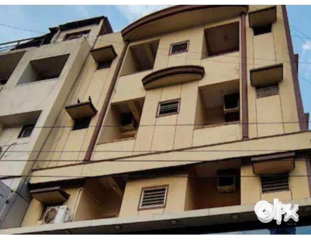 Need manager at hotel midland for reception desk