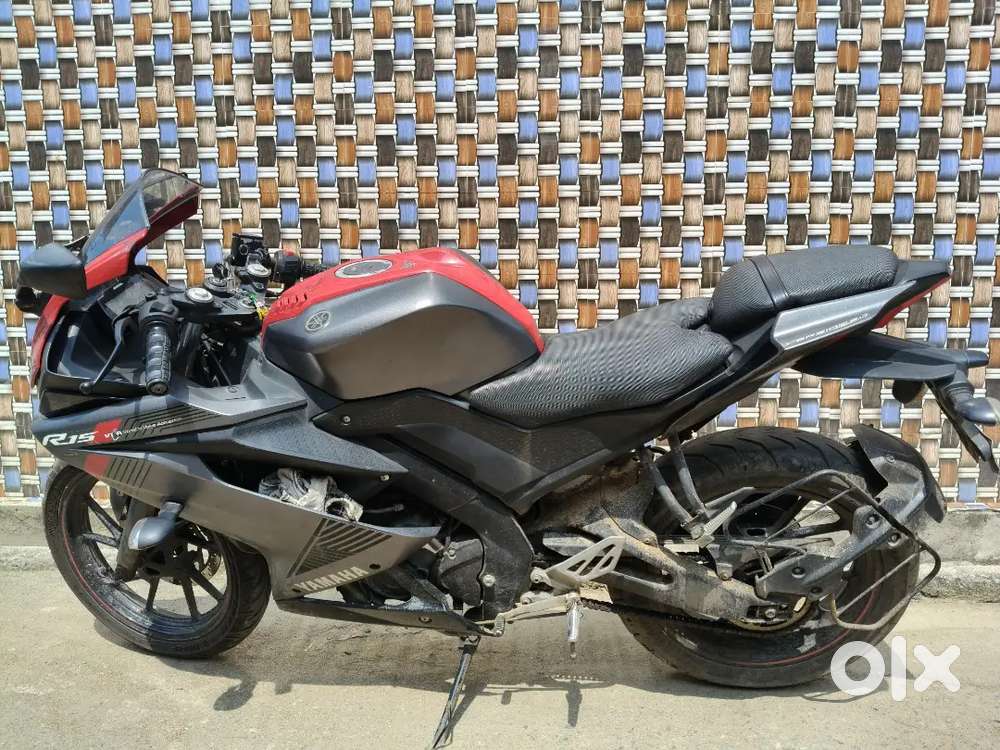 Yamaha r15 v3