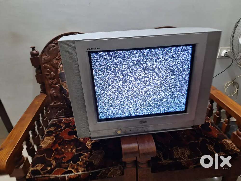 LG 21 INCH FLAT CRT TV