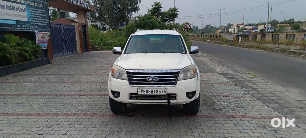 Ford Endeavour 2.2 Trend MT 4X2, 2011, Diesel