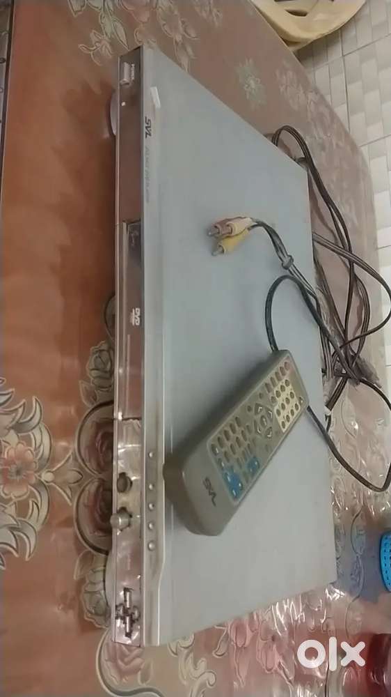 SUV DVD player