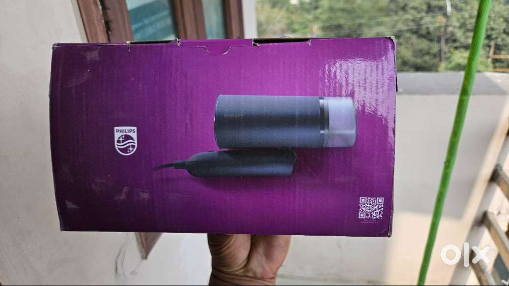 PHILIPS Handheld Garment Steamer STH3000