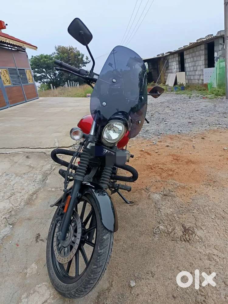 2024 Bajaj Avenger  Just 5,500 km  Showroom Condition  Hosur Regn