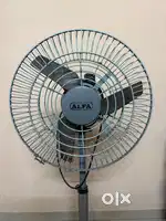 Long table fan