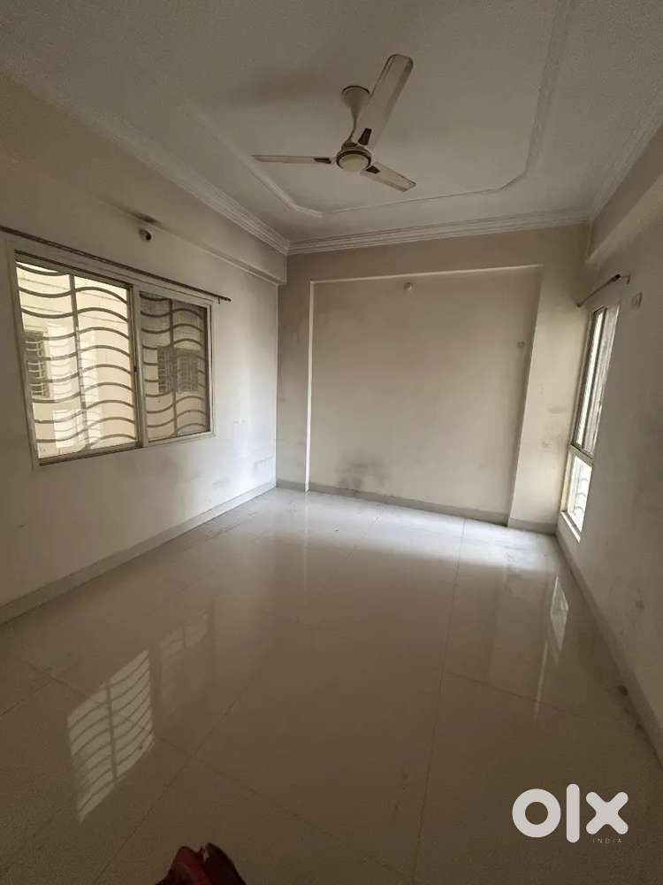 Independent 2 bhk flat for rent only for family and job servant only