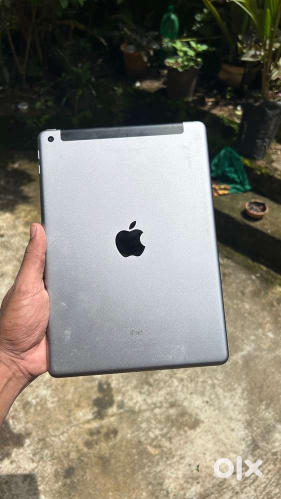Ipad 5th generation 32gb wifi + cellular