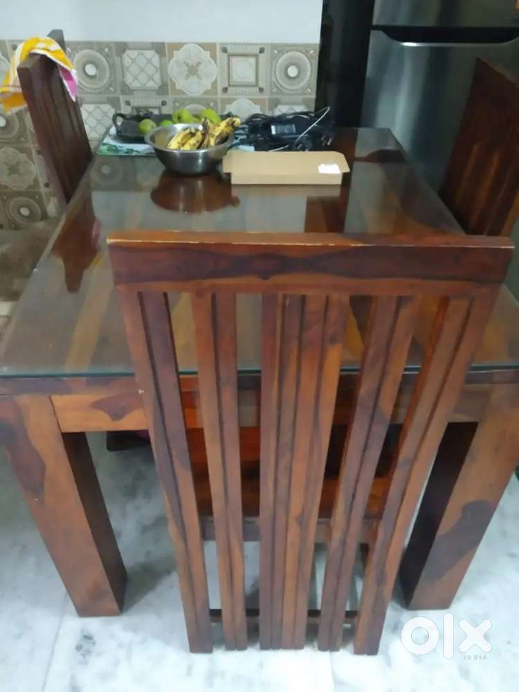 Shisham wood glass top dining table