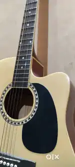 Caps acoustic guitar