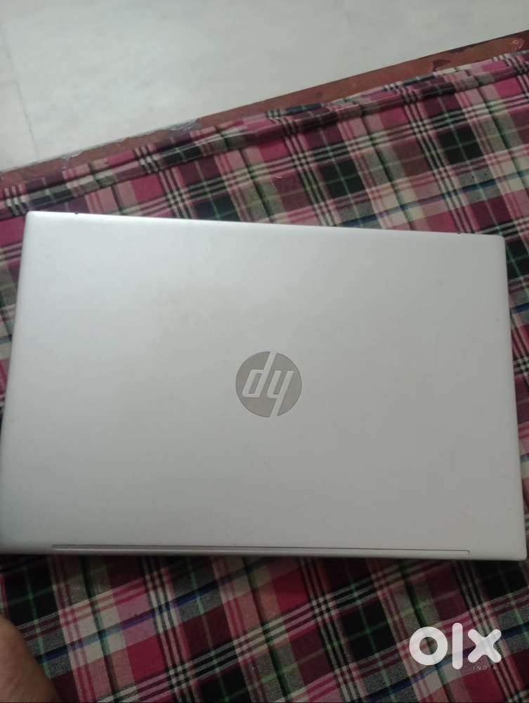 Hp laptop pavilion  amda radeon 5 renz