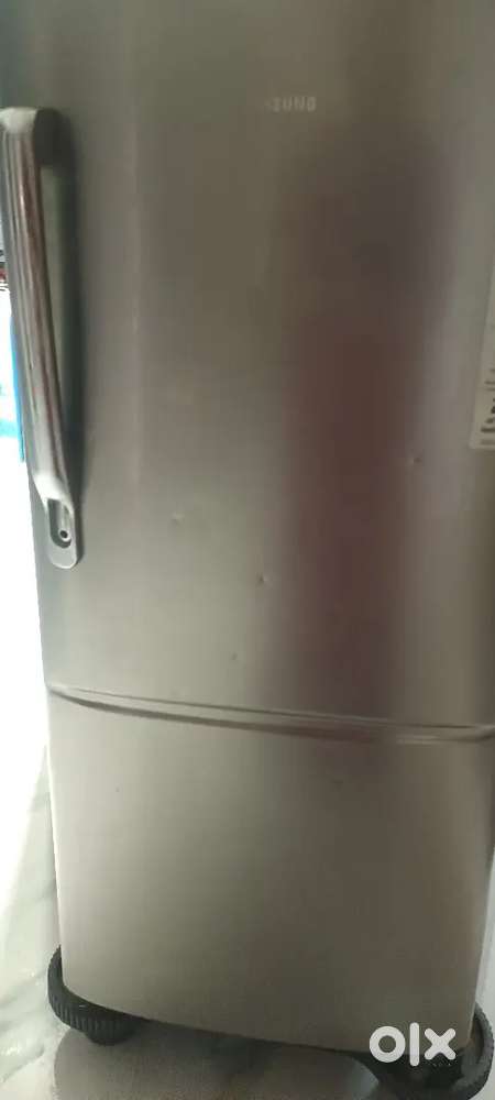 2years old Samsung 192lts 3star refrigerator