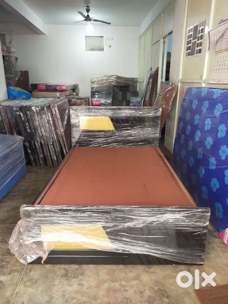 Direct factory price sale cot and other furnitures