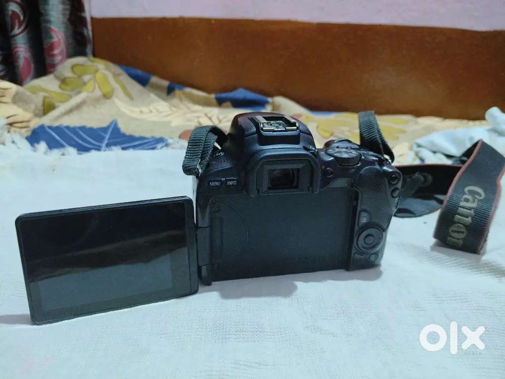 Canon 200d for sale