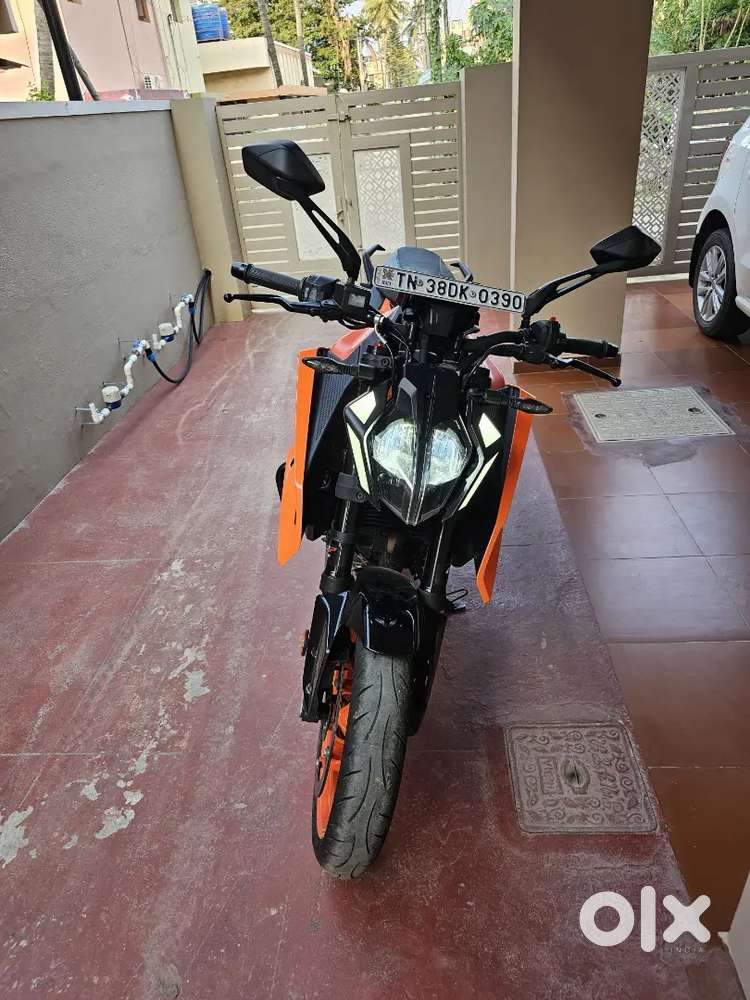 KTM Duke 390 ( Gen 3 )