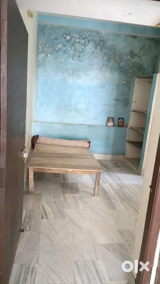 Room For Rent in Prime & Good location with Facility