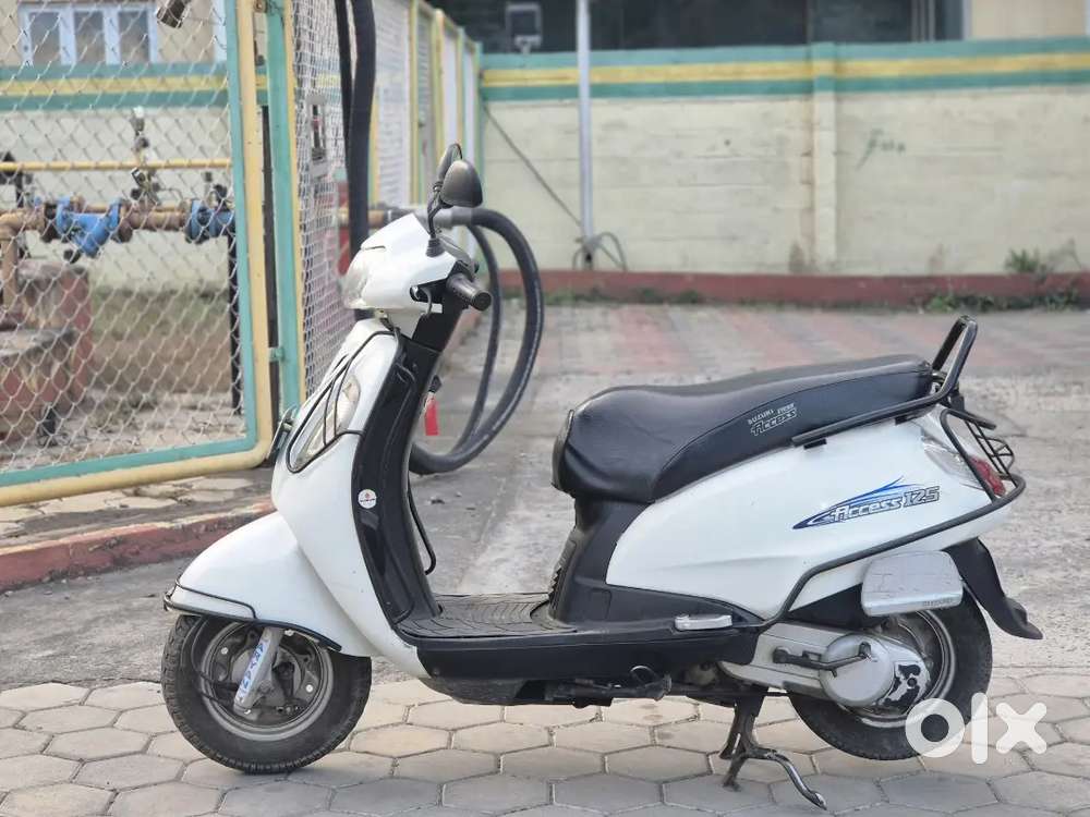 Suzuki access 125 2011