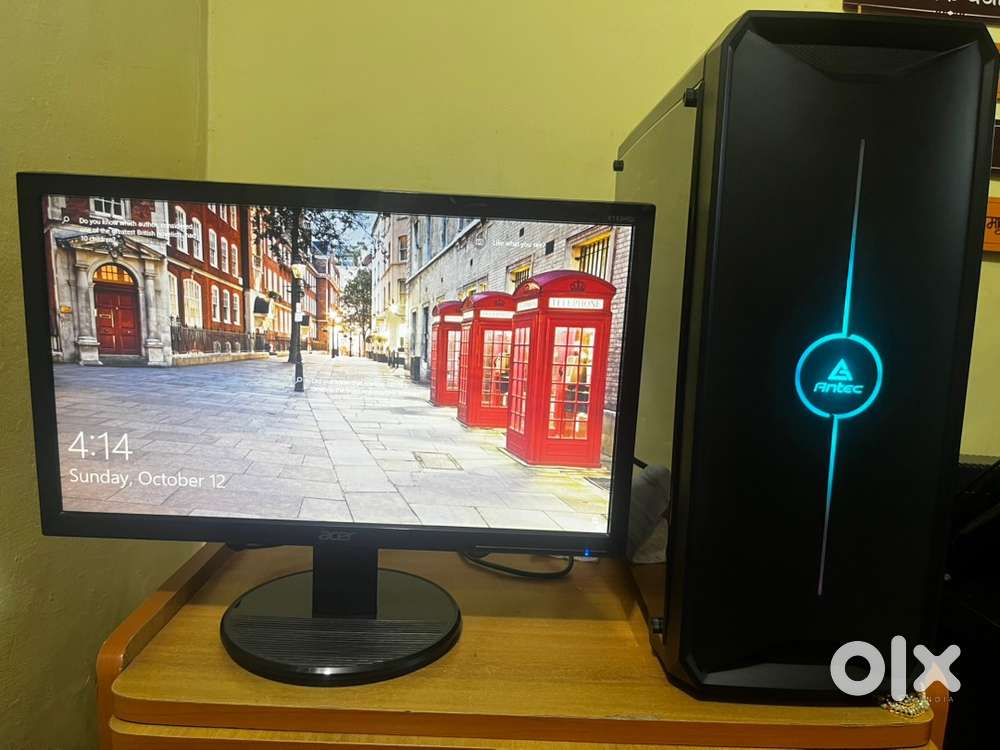 Used Computer with Free Accessories at Low Price