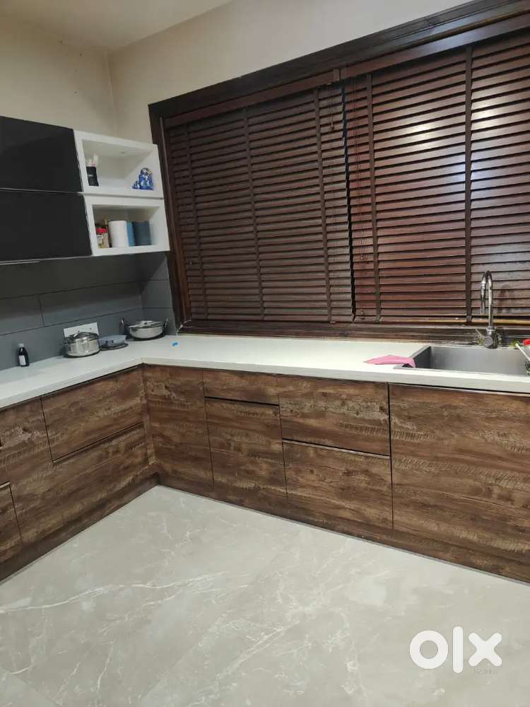 1 kanal 3bhk +3bth 1st floor sector 19