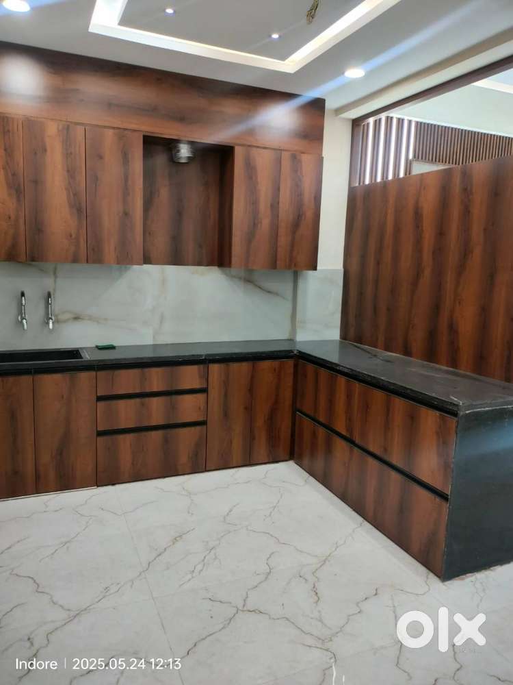 NEW LAVISH FULLY FURNISHED BUNGALOW  FOR  SALE.