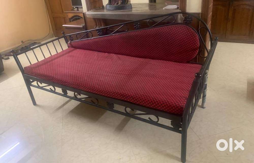 Diwan for sale