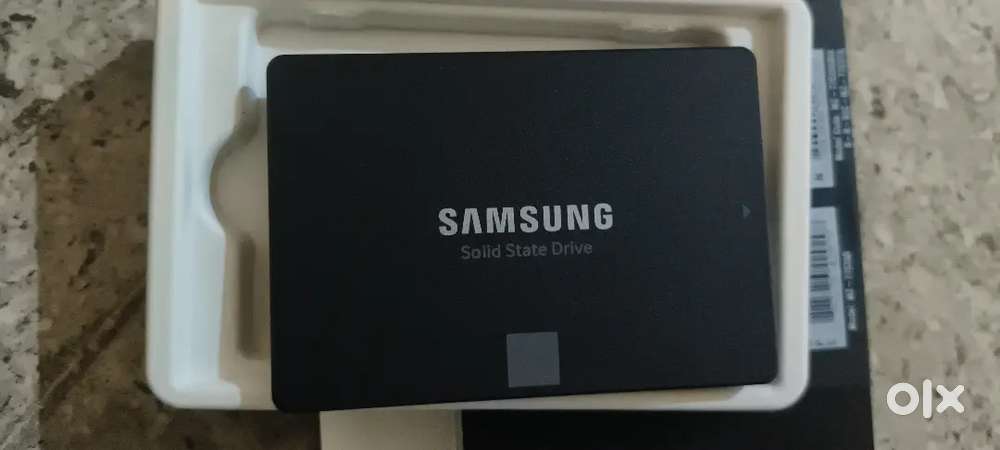 Brand New Samsung 870 evo 250 GB SATA SSD