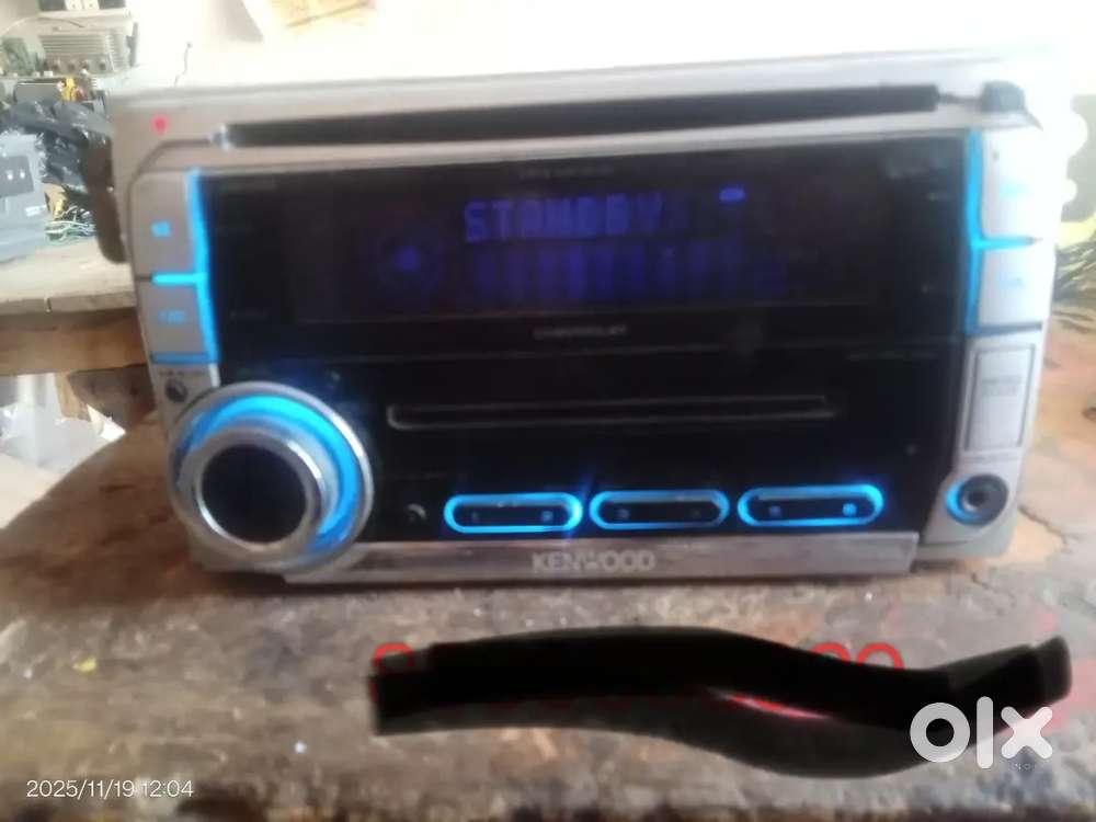 KENWOOD car stereo 45×4 watt RGB lighting with bluetooth