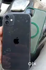 Mobile me koi dikkat nhi hai keval notch ke bagal mein black spot hai