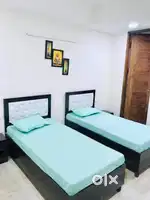 NO BROKERAGE 500+ Fully Furnished Boys PGs with meals in Noida!