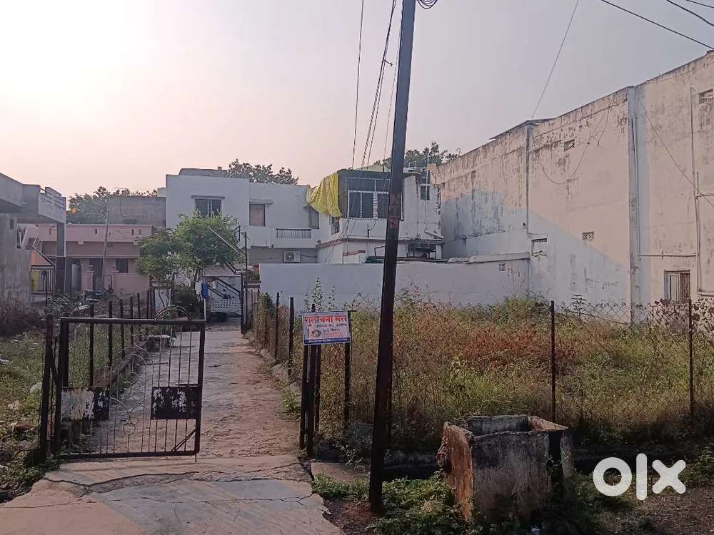 8-Room Family House  + 2 Borewells  Prime Location