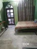 1PG room is available