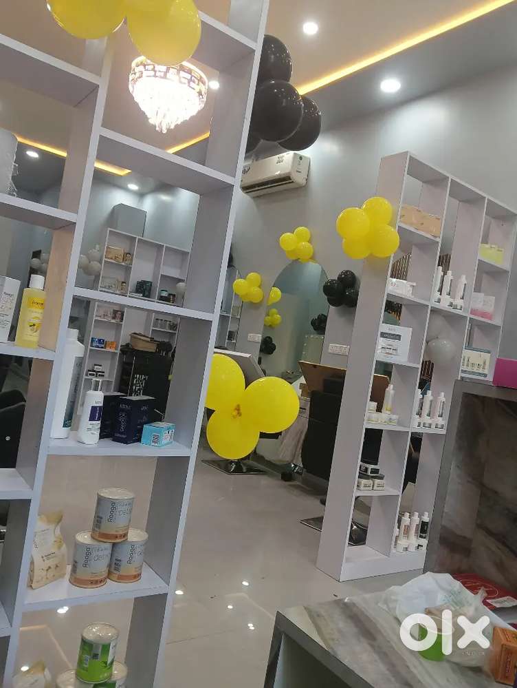 As signature unisex salon