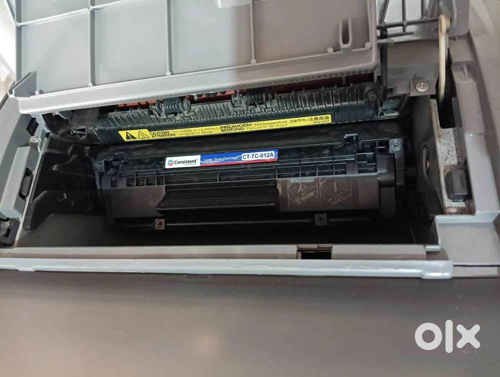 Canon printer 2900 b laser jet good condition new catrige