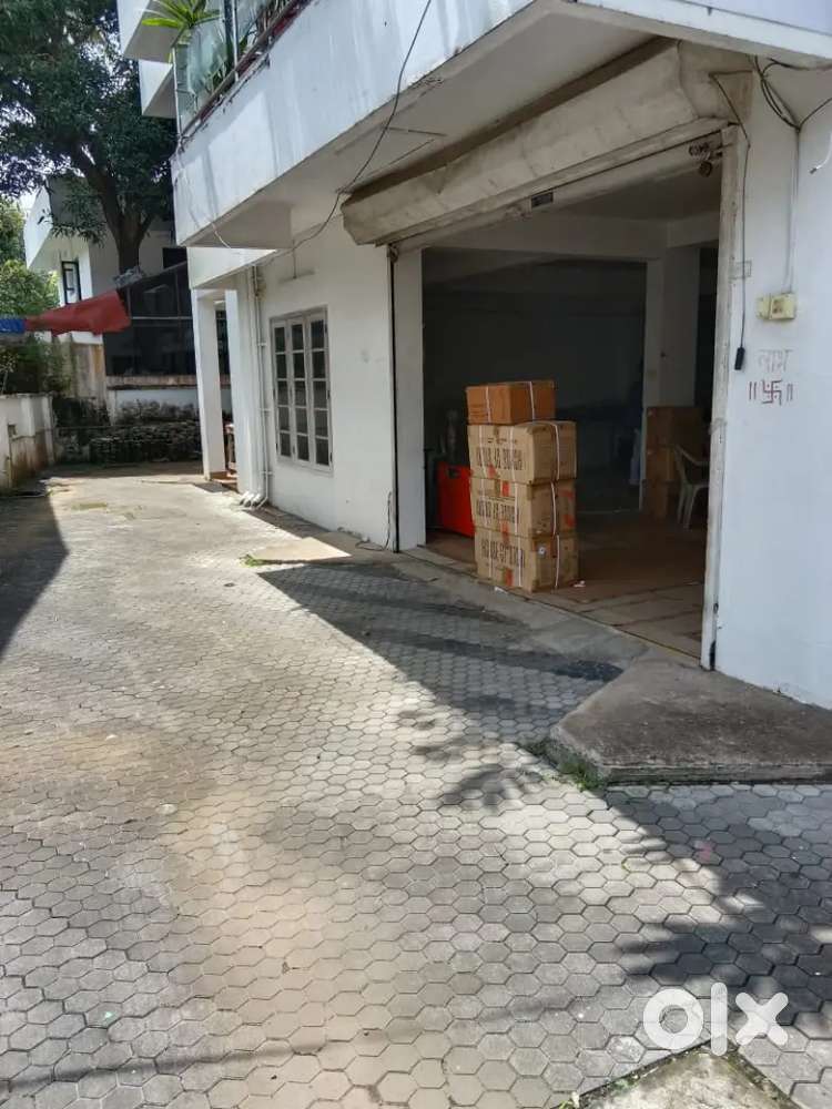 2500 sqft godown kaloor pottakkuzhi