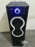 Good condition speaker loud volume Good quality with connect Mic