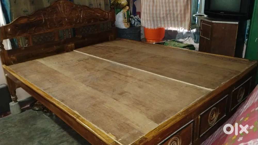 6×5 size take wood double cot for sale