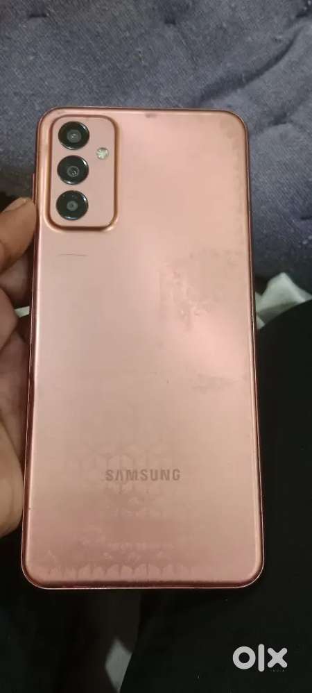 Sumsung galaxy f 23 5g