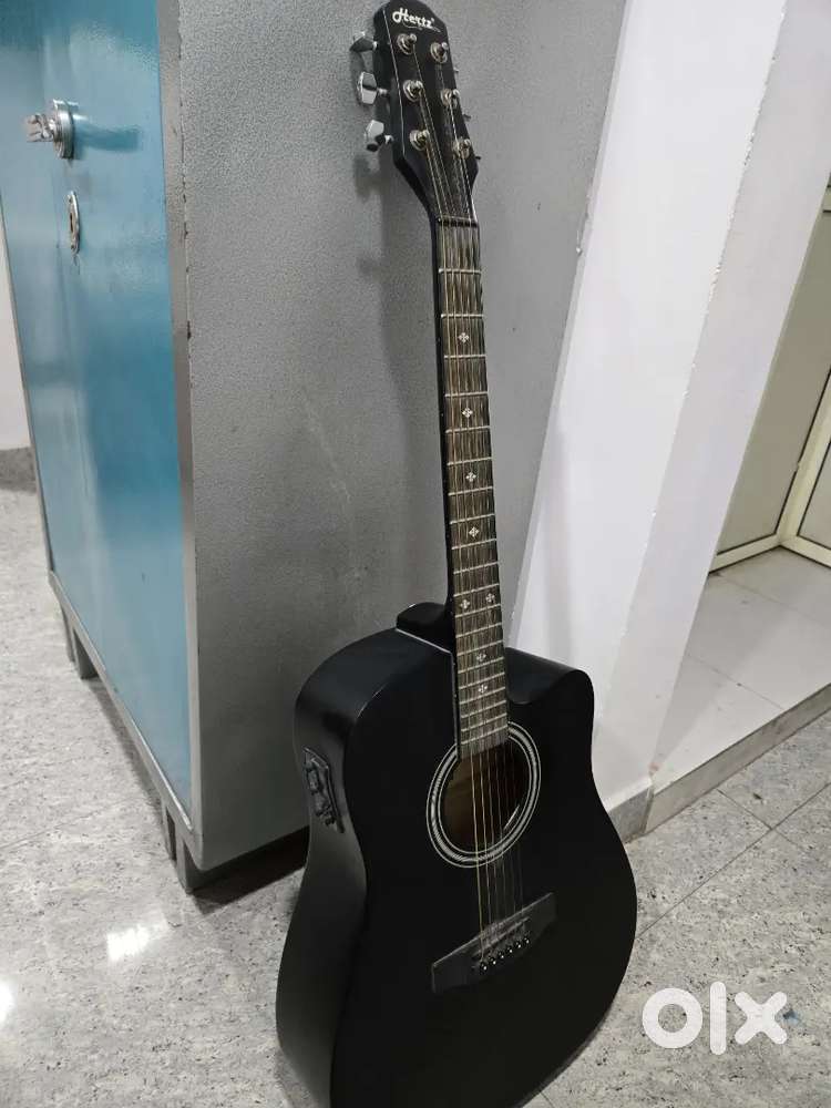Brand new guitar with hertz original amplifier mahogany primium wood