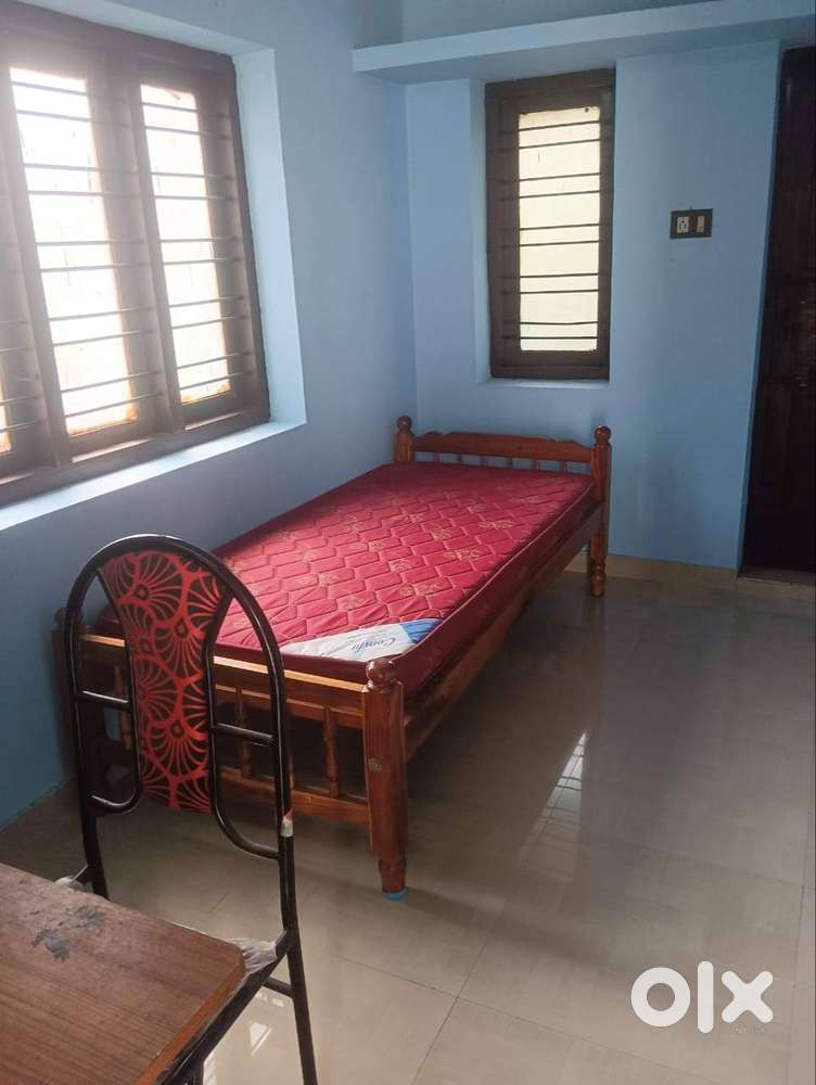 room for rent at kowdiar