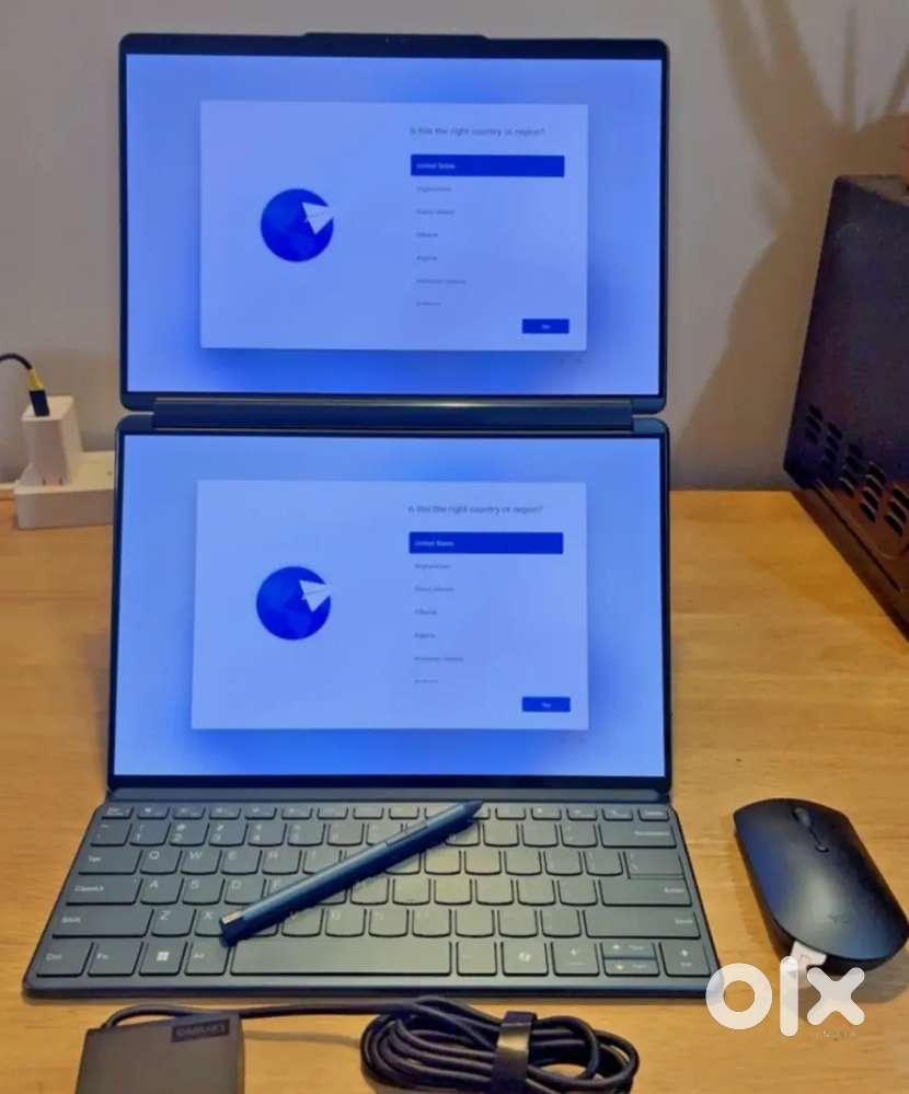 Lenovo Yoga Book 9i 2-in-1 13.3 2.8K Intel Core Ultra 7 155U 16GB 1TB