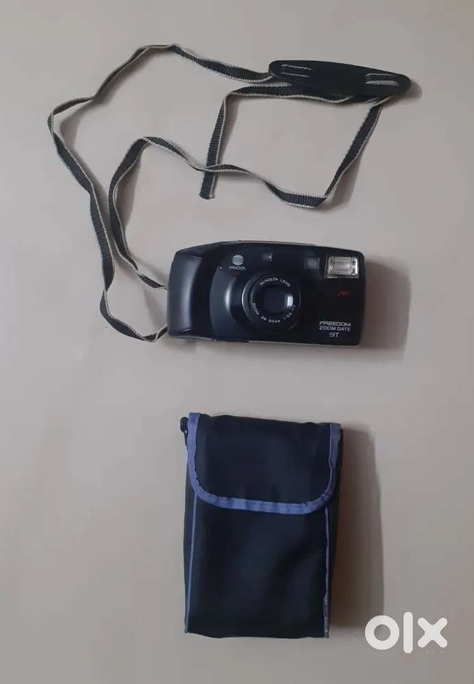 American roll camera (brand name is MINOLTA)