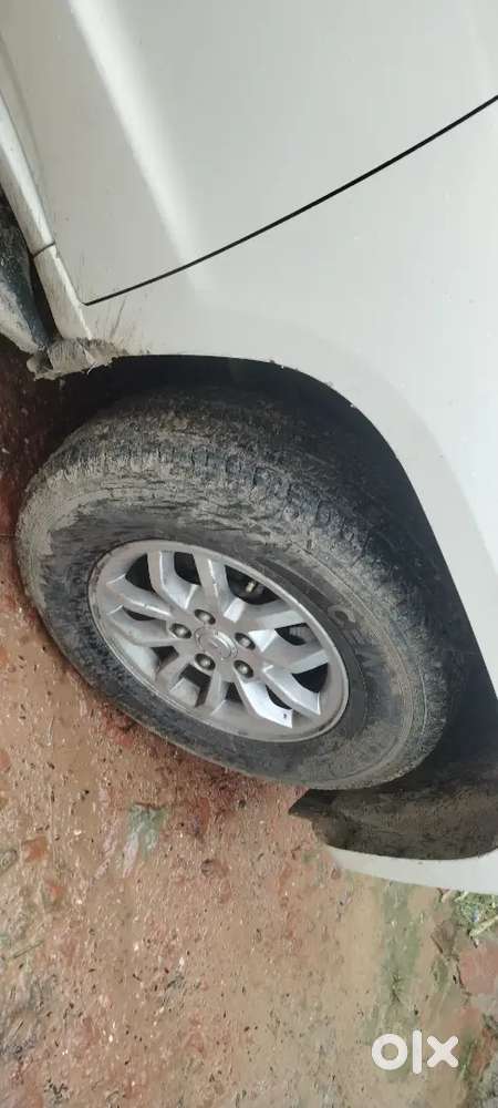 Mahindra TUV 300 2017
