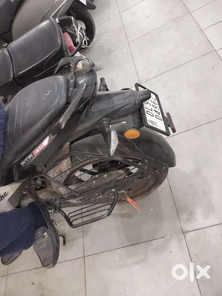 Apache 160 4v bike dual disk bs6 black colour first owner