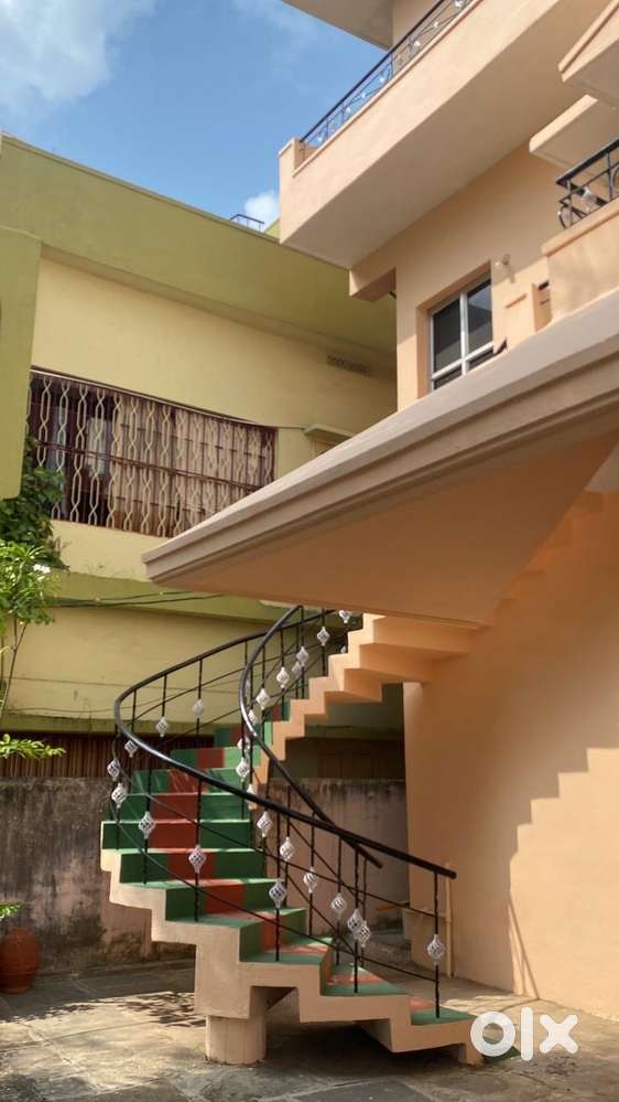 2 storeyed house for sale in ponnur